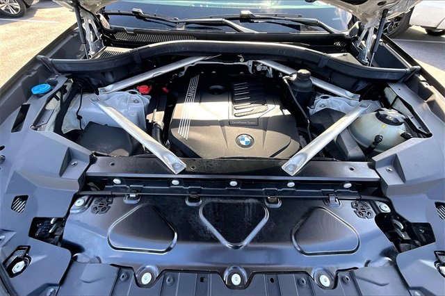 Used 2019 BMW X5 xDrive40i w/ Premium Package 2 image 27