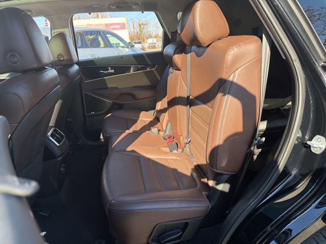 Used 2019 Kia Sorento SX image 13