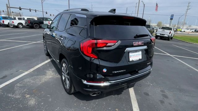 Used 2020 GMC Terrain Denali w/ Denali Premium Package image 8