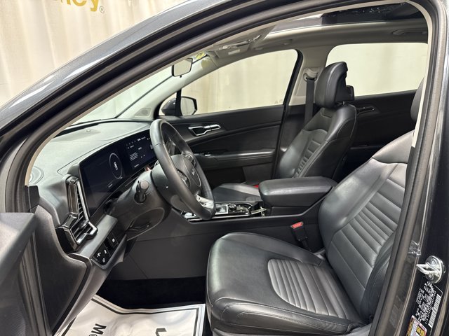 Certified 2025 Kia Sportage SX FWD image 18
