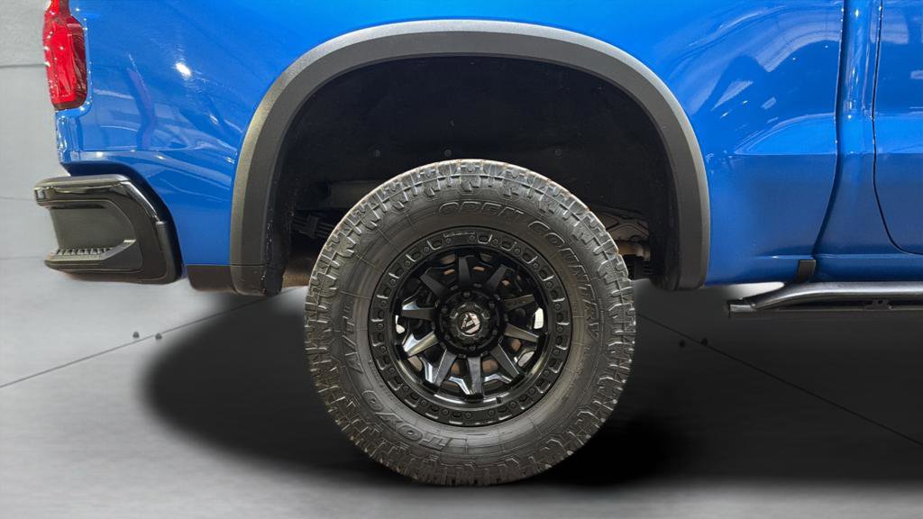 Used 2023 Chevrolet Silverado 1500 ZR2 image 35