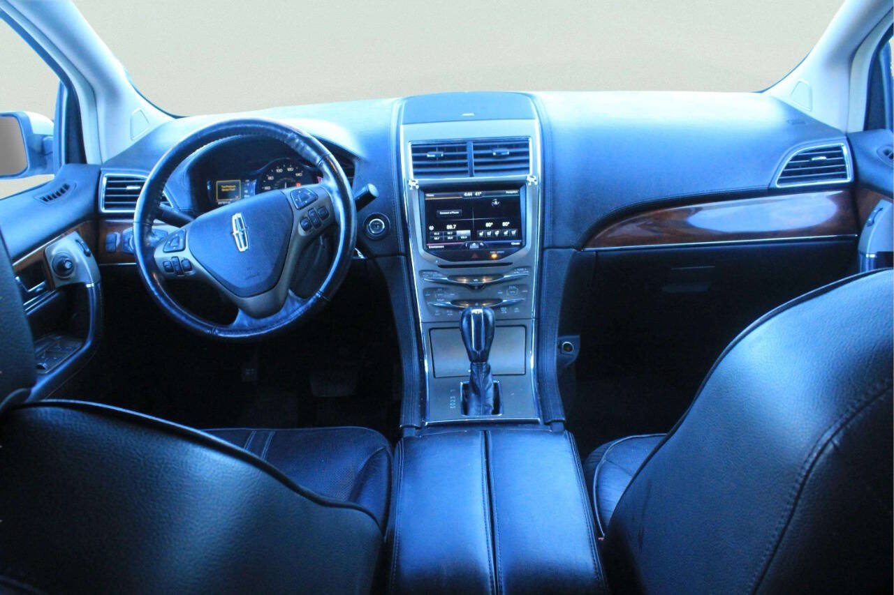Used 2011 Lincoln MKX AWD w/ Sight & Sound Pkg image 7