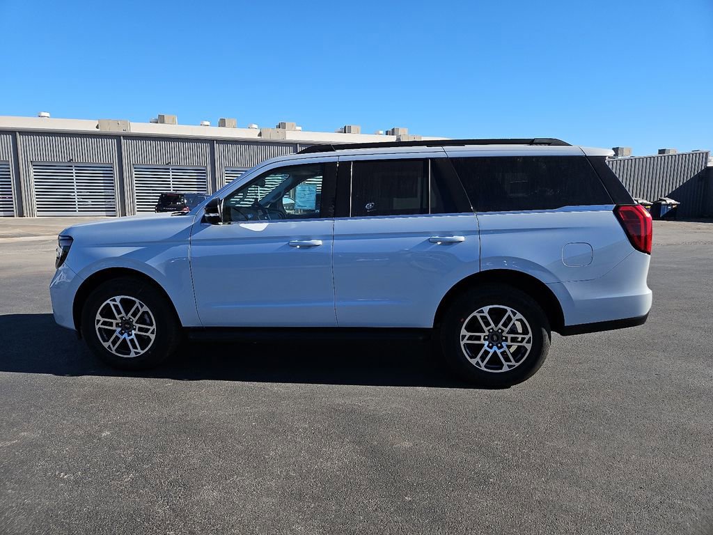 New 2025 Ford Expedition Active image 7