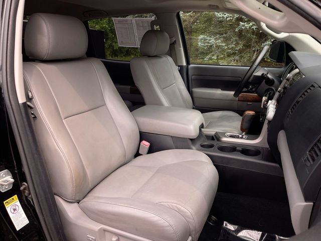 Used 2013 Toyota Tundra Limited w/ Memory Pkg AWD/4WD image 28