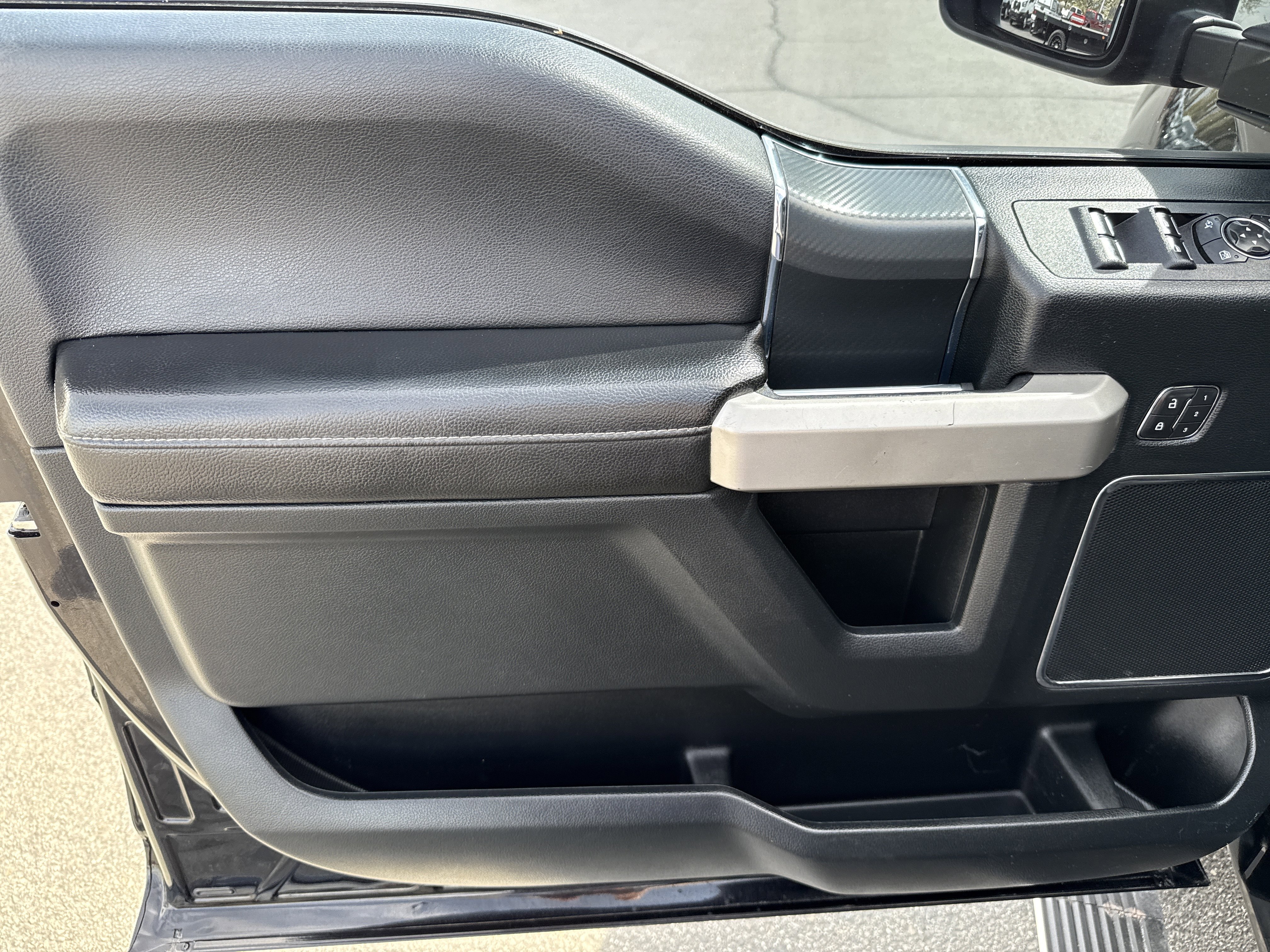 Used 2019 Ford F150 Lariat w/ Equipment Group 502A Luxury image 16