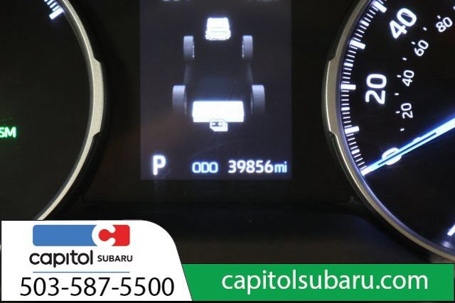 Used 2022 Toyota RAV4 XLE Premium AWD/4WD image 16