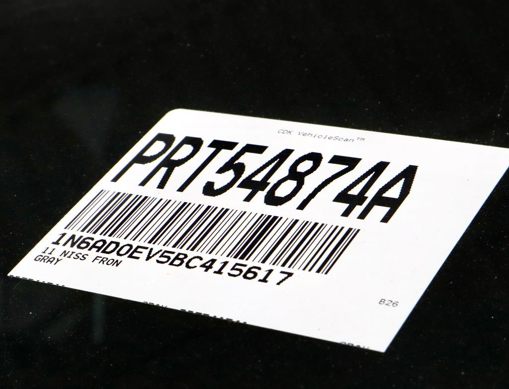 Used 2011 Nissan Frontier SL image 37