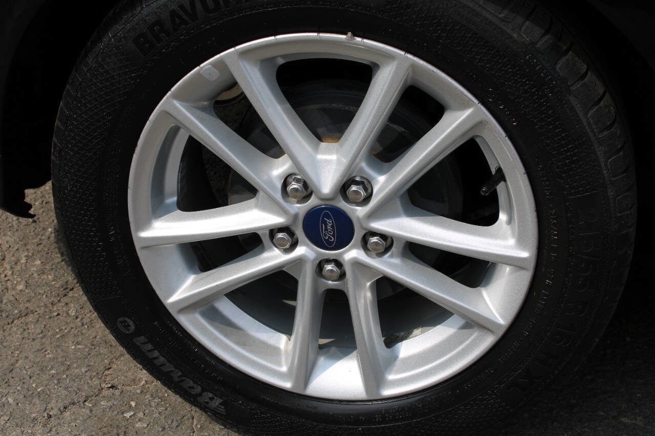 Used 2016 Ford Focus SE image 39