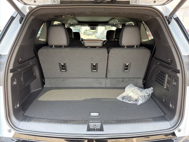 New 2026 GMC Acadia Denali Ultimate FWD image 24