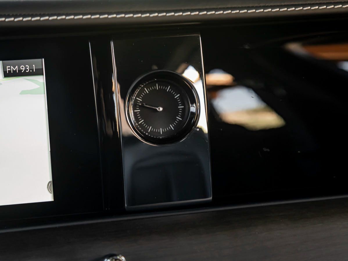 Used 2024 Rolls-Royce Ghost image 12