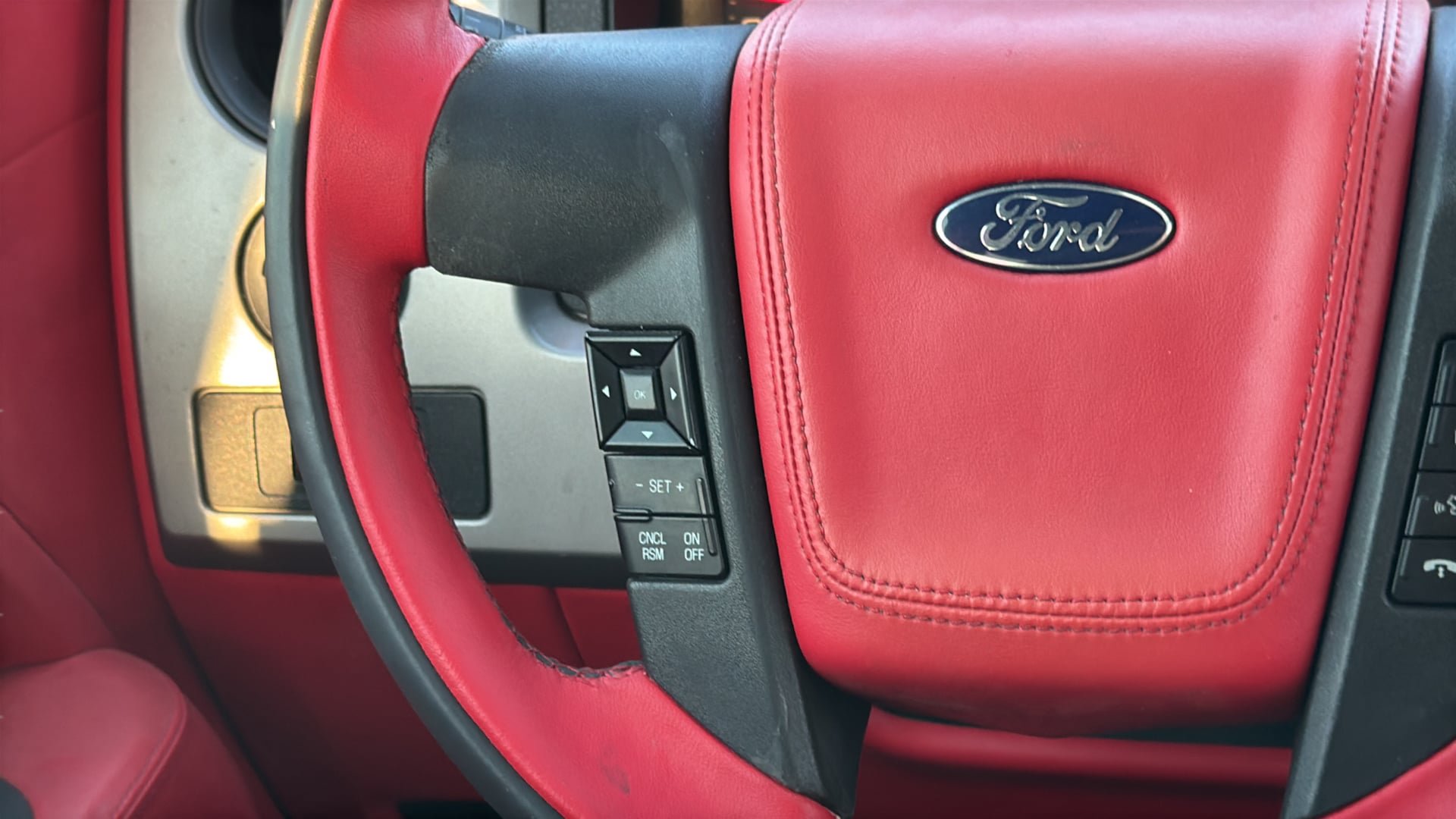 Used 2012 Ford F150 Raptor w/ Raptor Luxury Pkg AWD/4WD image 26
