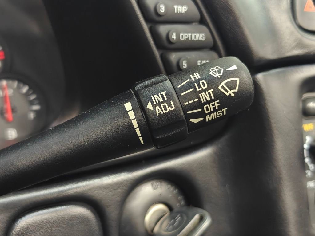 Used 2001 Chevrolet Corvette Convertible w/ Preferred Equipment Group2 image 12