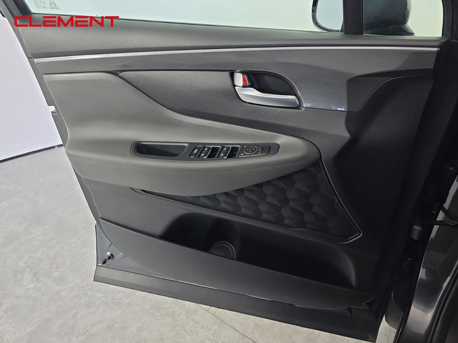 Used 2023 Hyundai Santa Fe SEL image 21