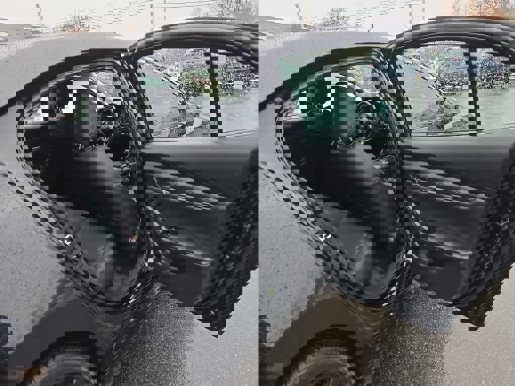 Certified 2025 MAZDA MAZDA3 s image 23