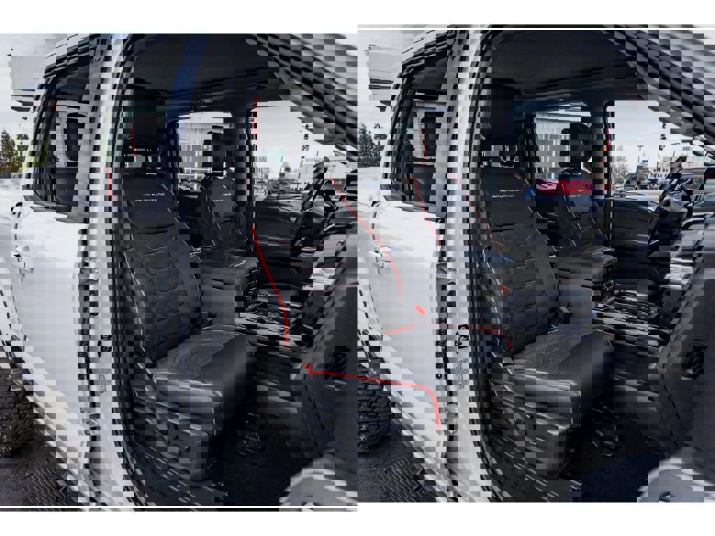 New 2026 Ford F250 Lariat w/ Black Appearance Package image 19