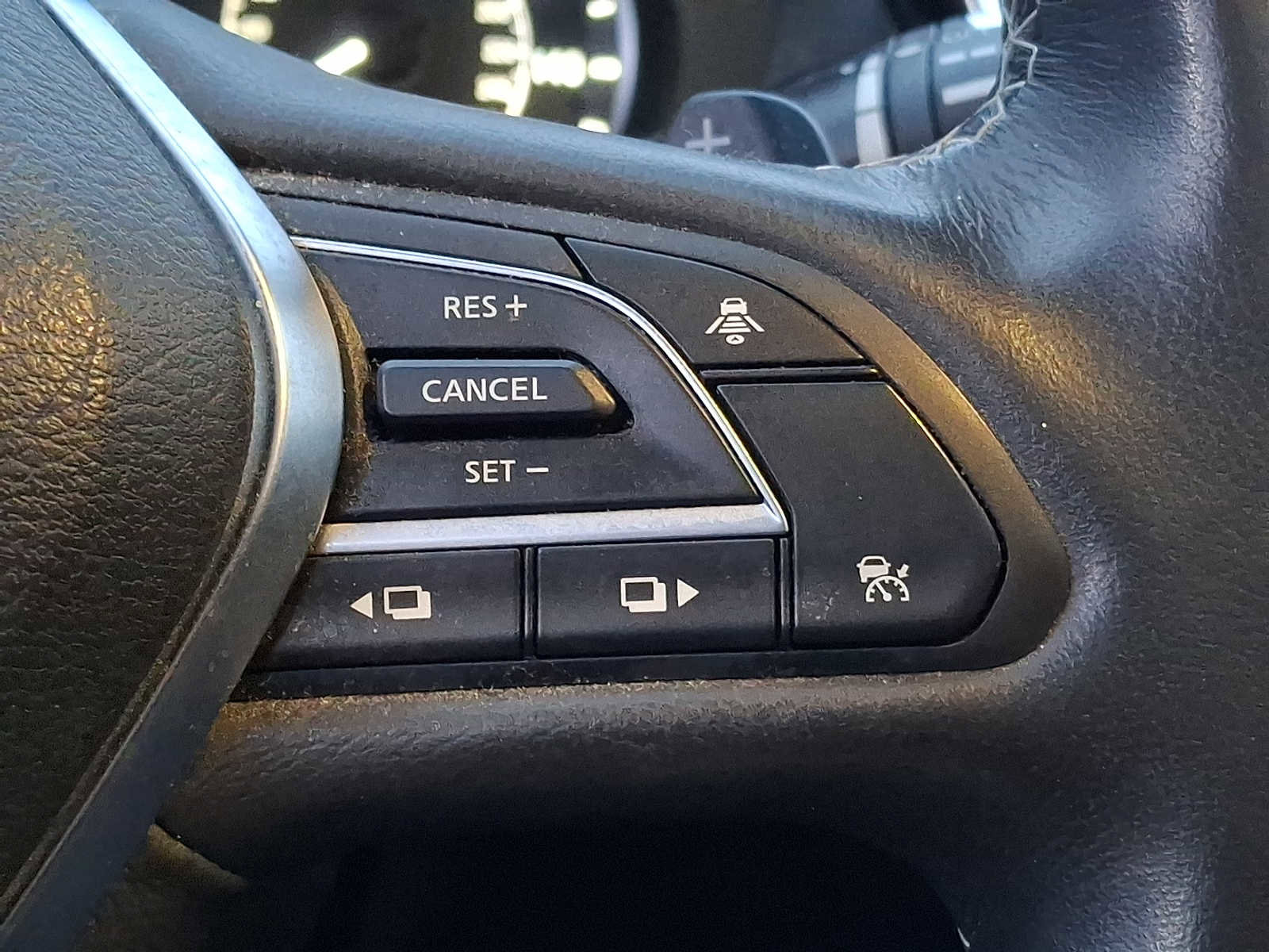 Used 2019 INFINITI QX50 Essential w/ Sensory Package image 19