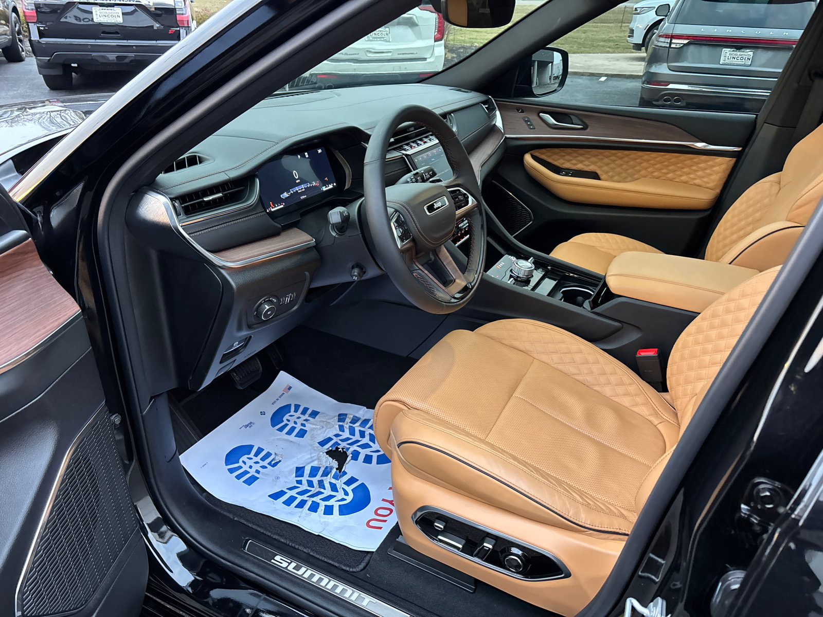 Used 2025 Jeep Grand Cherokee L Summit image 24