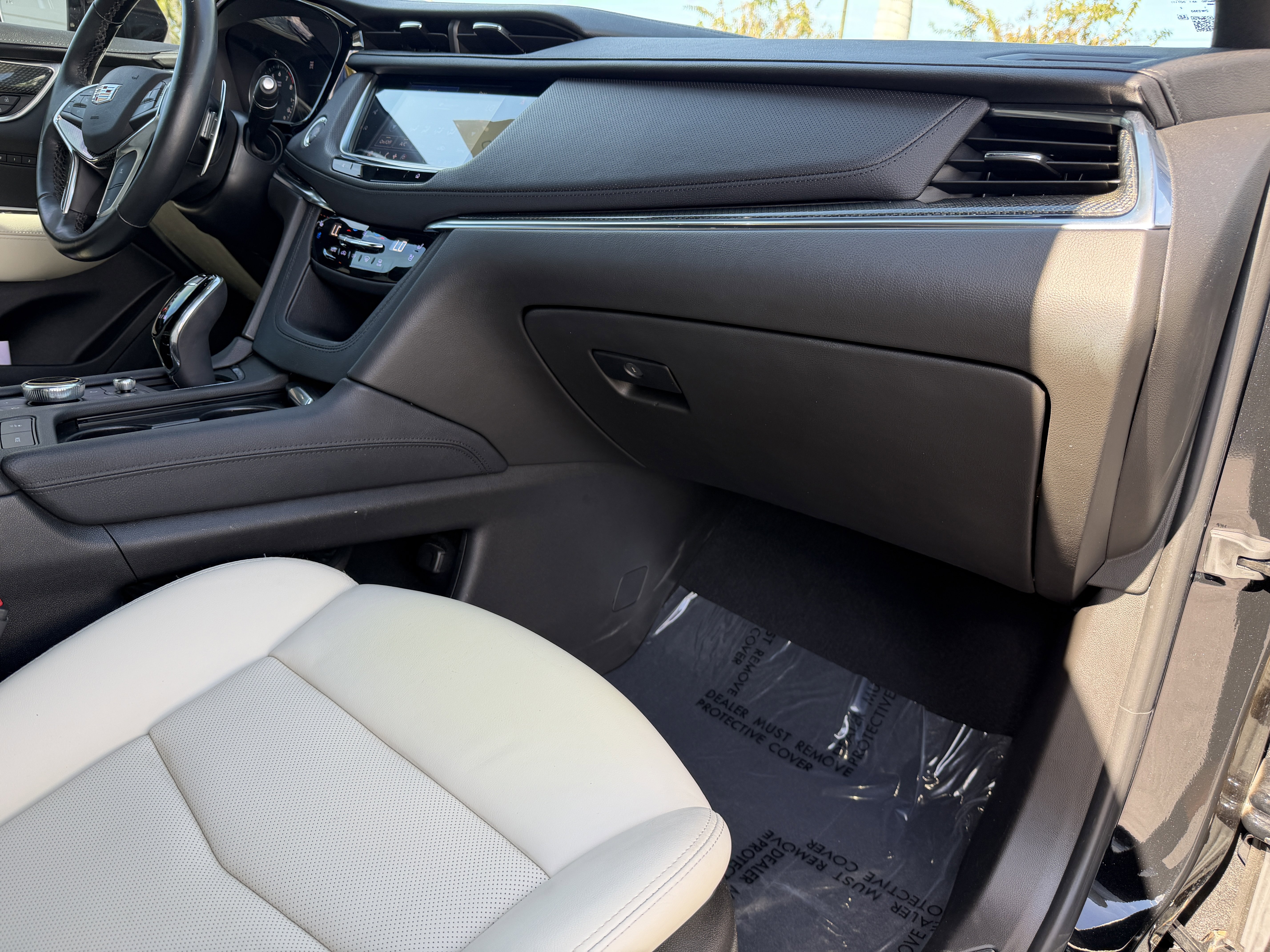 Certified 2022 Cadillac XT5 Sportv w/ Technology Package image 13