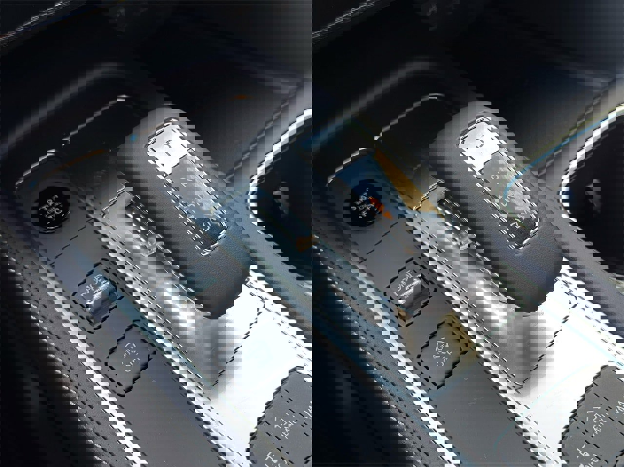 New 2026 INFINITI QX60 Sport w/ Dark Cargo Package image 20