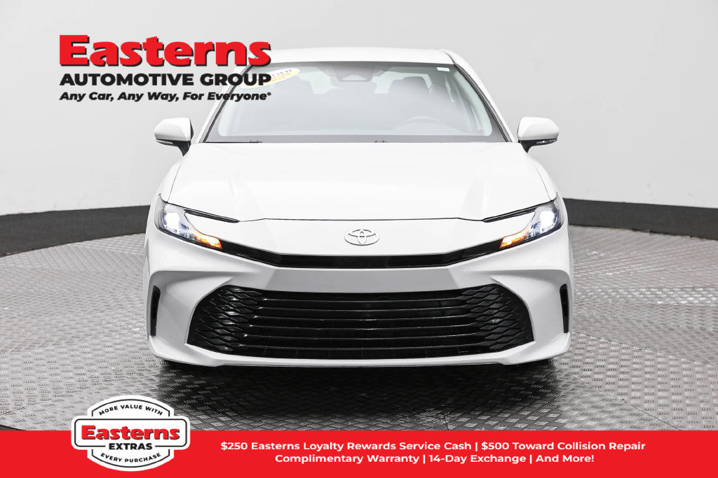 Used 2025 Toyota Camry LE w/ Convenience Package FWD image 3