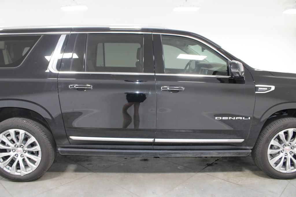 Used 2024 GMC Yukon XL Denali w/ Max Trailering Package RWD image 11