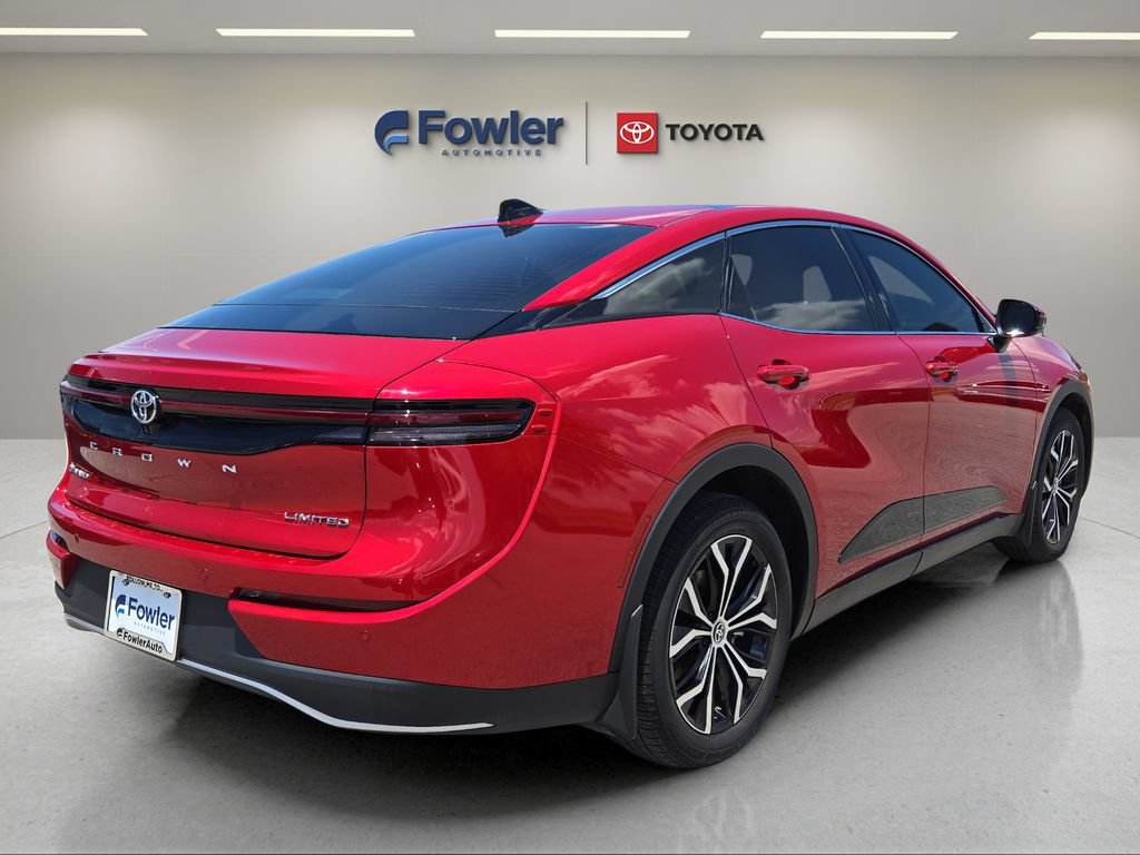 Certified 2025 Toyota Crown AWD/4WD image 7