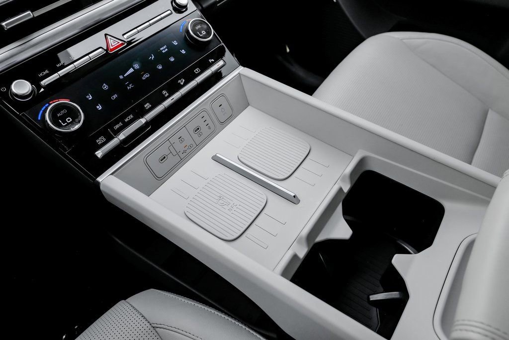 Used 2024 Hyundai Santa Fe Limited image 24