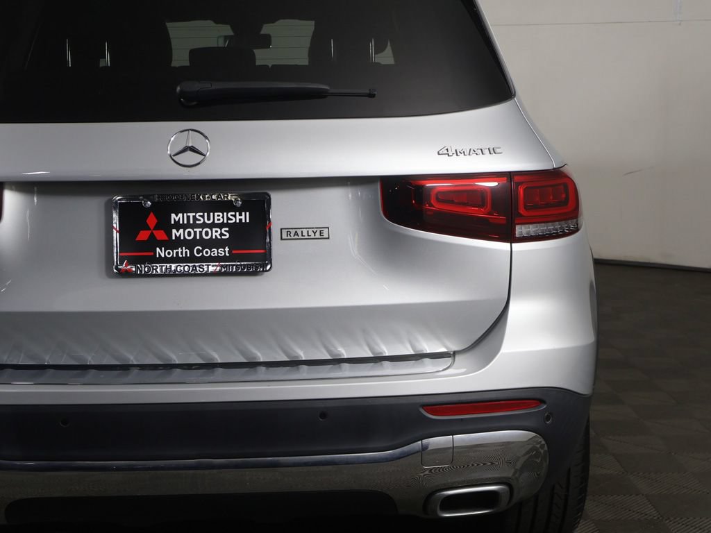 Used 2023 Mercedes-Benz GLB 250 4MATIC w/ Premium Package image 14