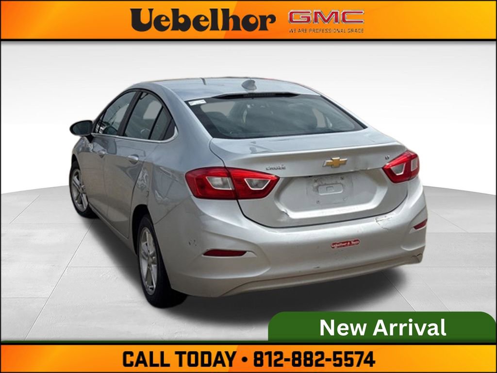 Used 2016 Chevrolet Cruze LT FWD image 6