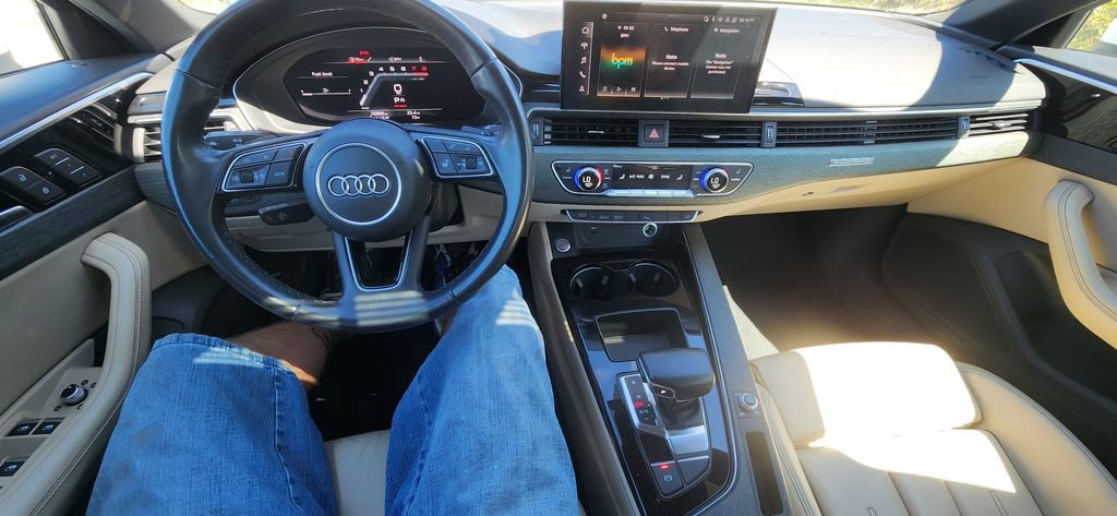 Used 2022 Audi A4 2.0T Premium Plus AWD/4WD image 4