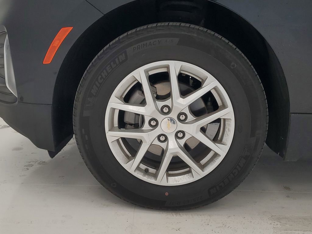 Used 2023 Chevrolet Equinox LT image 9