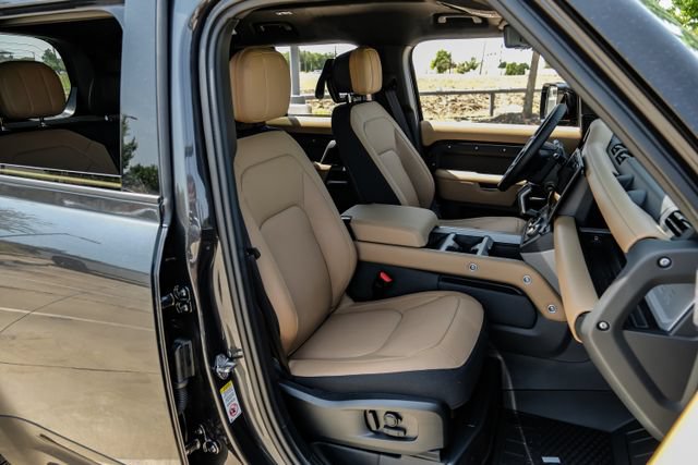 New 2026 Land Rover Defender 110 X AWD/4WD image 47