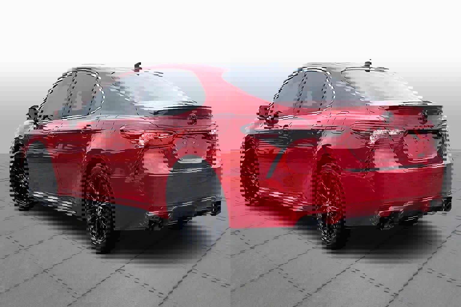 Used 2021 Toyota Camry XSE image 13