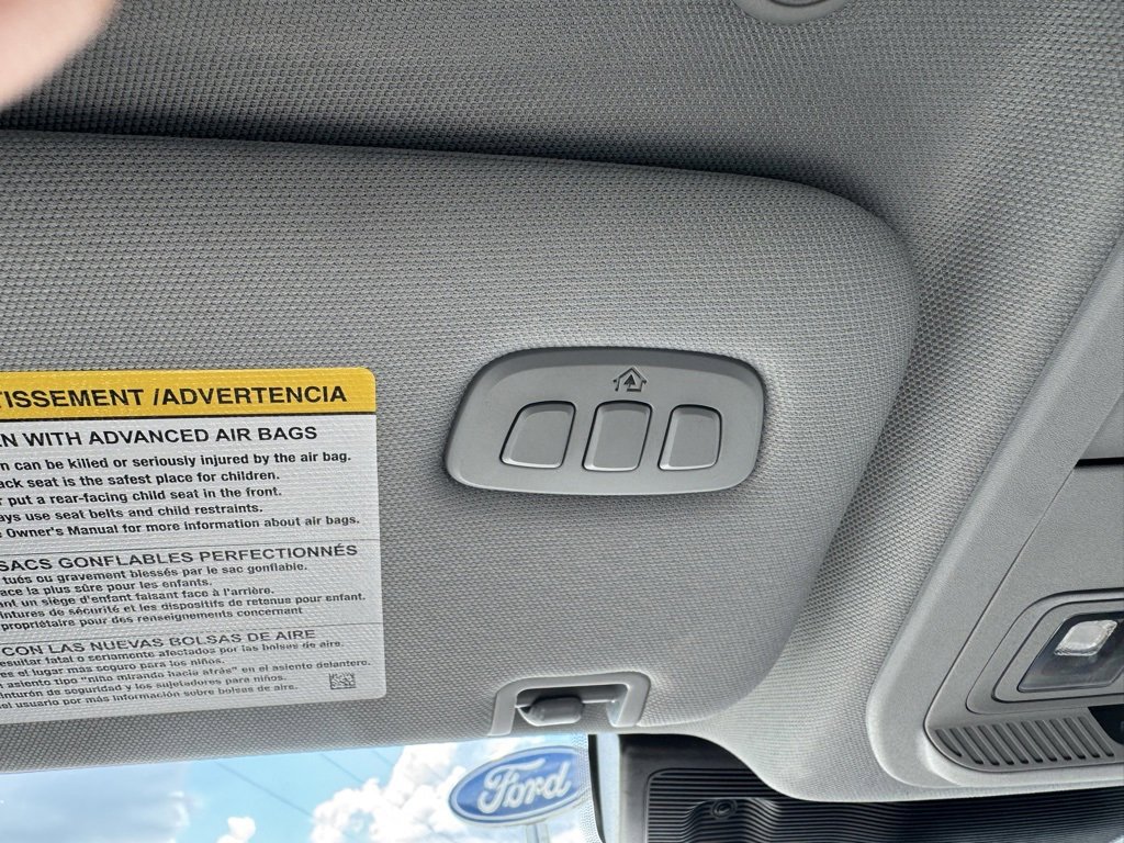 Used 2022 Ford Explorer Limited w/ Equipment Group 301A image 12