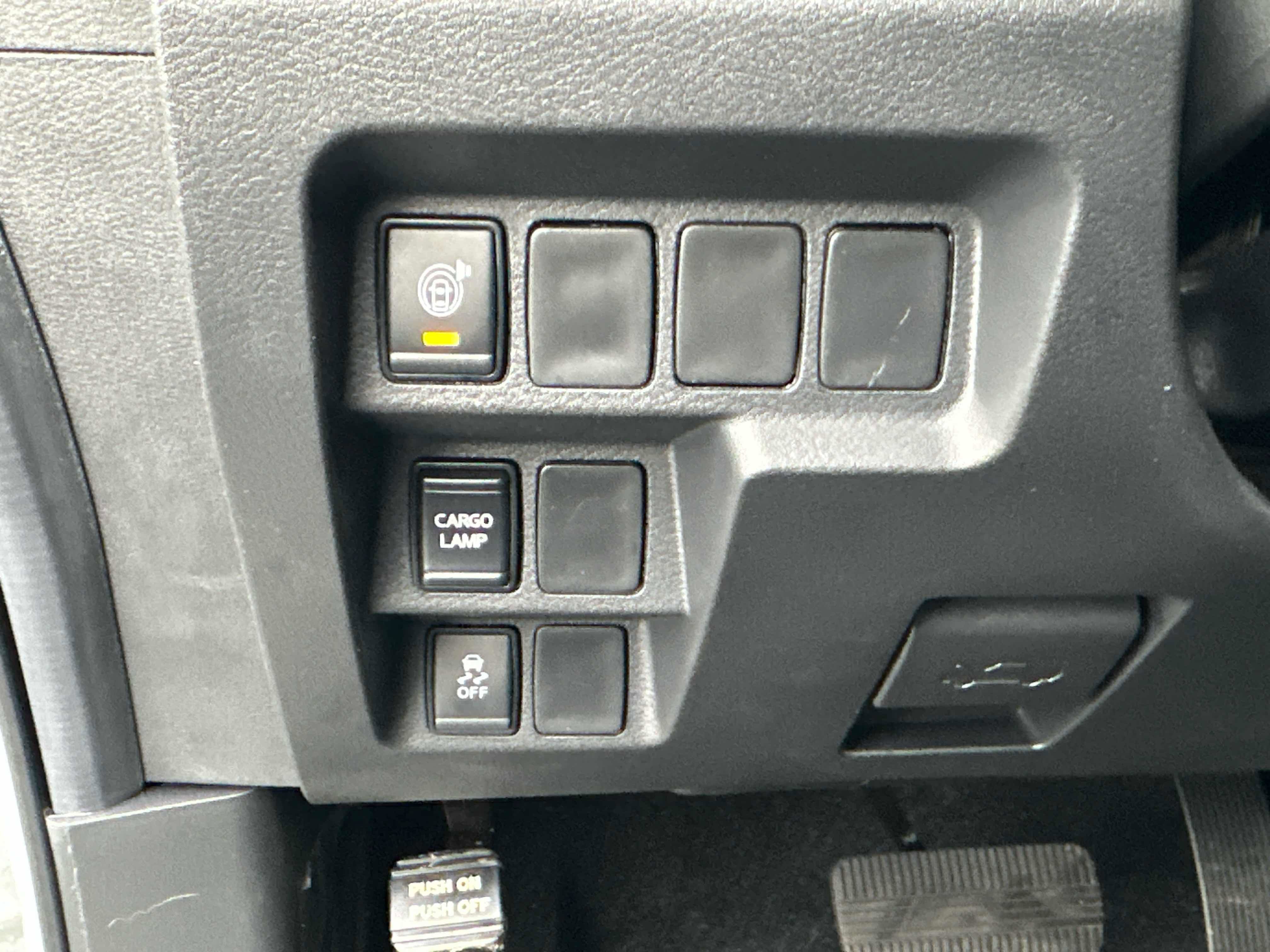 New 2026 Nissan Frontier SV w/ All-Weather Content Package AWD/4WD image 21