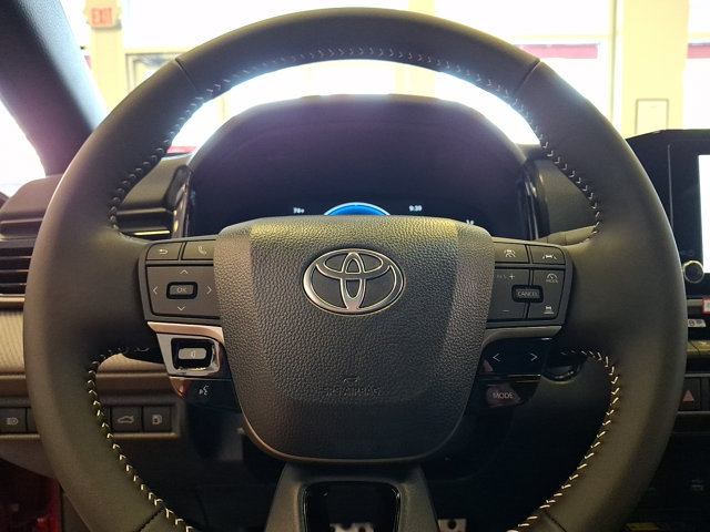 Used 2026 Toyota Camry SE FWD image 18