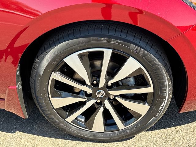 Certified 2023 Nissan Sentra SV w/ SV Premium Package FWD image 7
