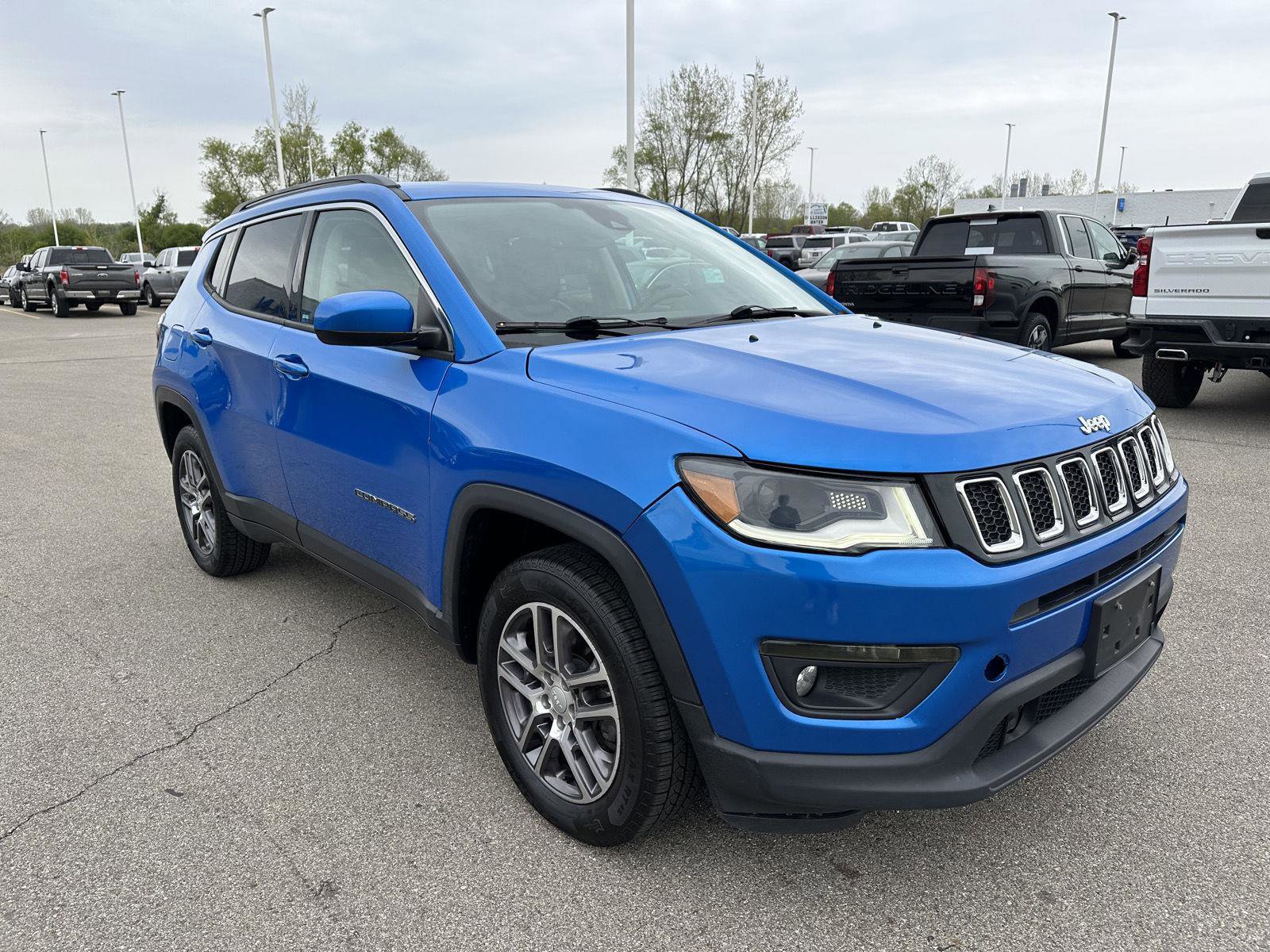 Used 2020 Jeep Compass Latitude AWD/4WD image 11