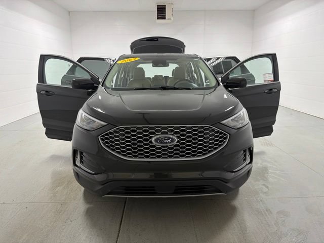 Used 2023 Ford Edge SEL w/ Convenience Package AWD/4WD image 12