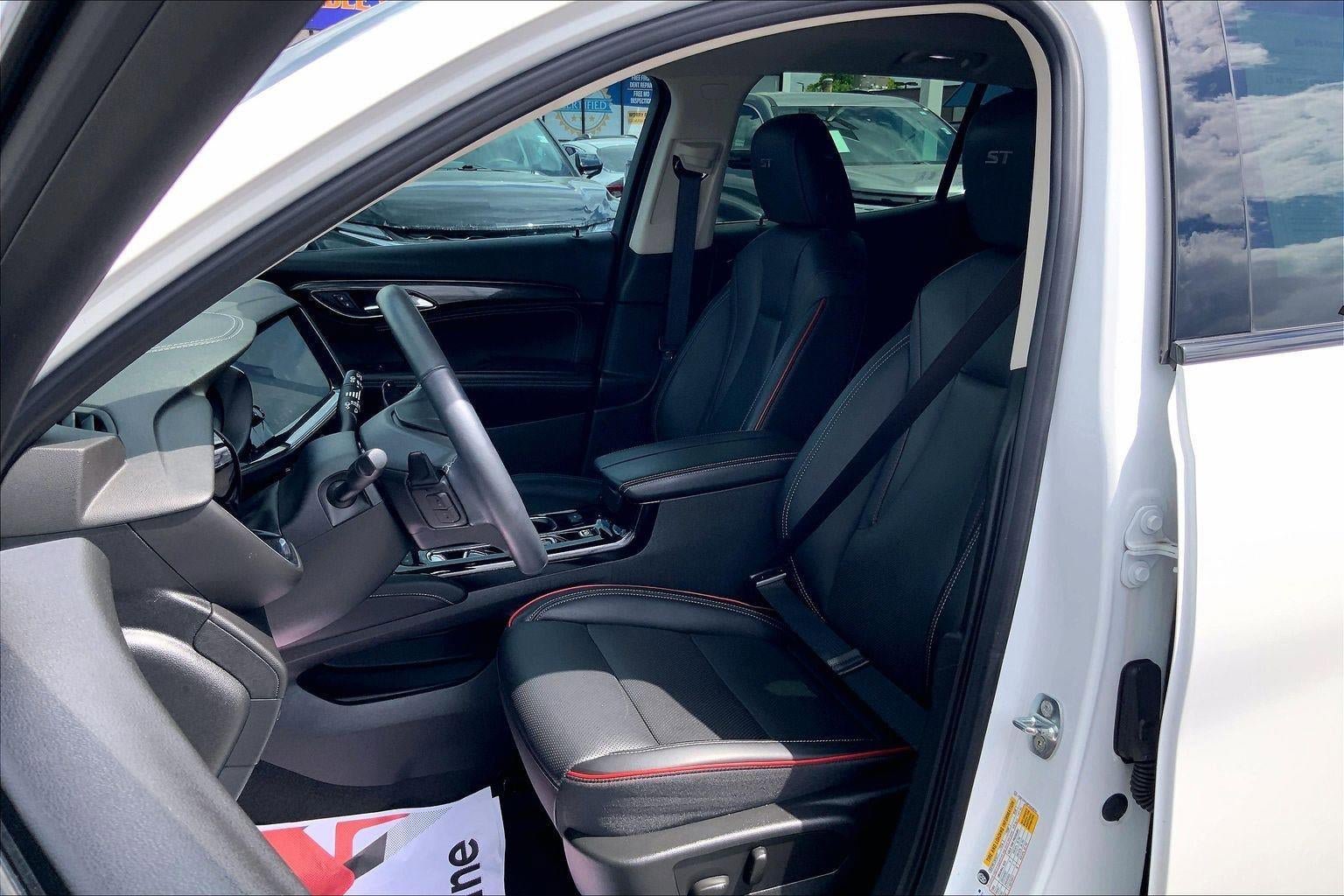 Used 2023 Buick Envision Essence w/ Sport Touring Package AWD/4WD image 21