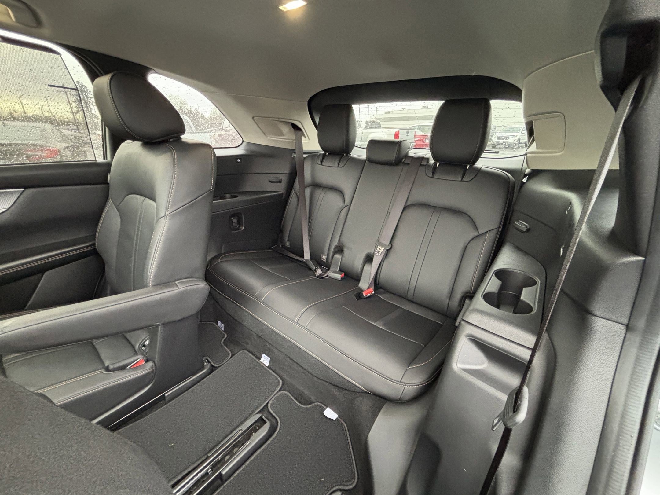 Used 2025 MAZDA CX-90 3.3 Turbo w/ Premium Sport Pkg image 19