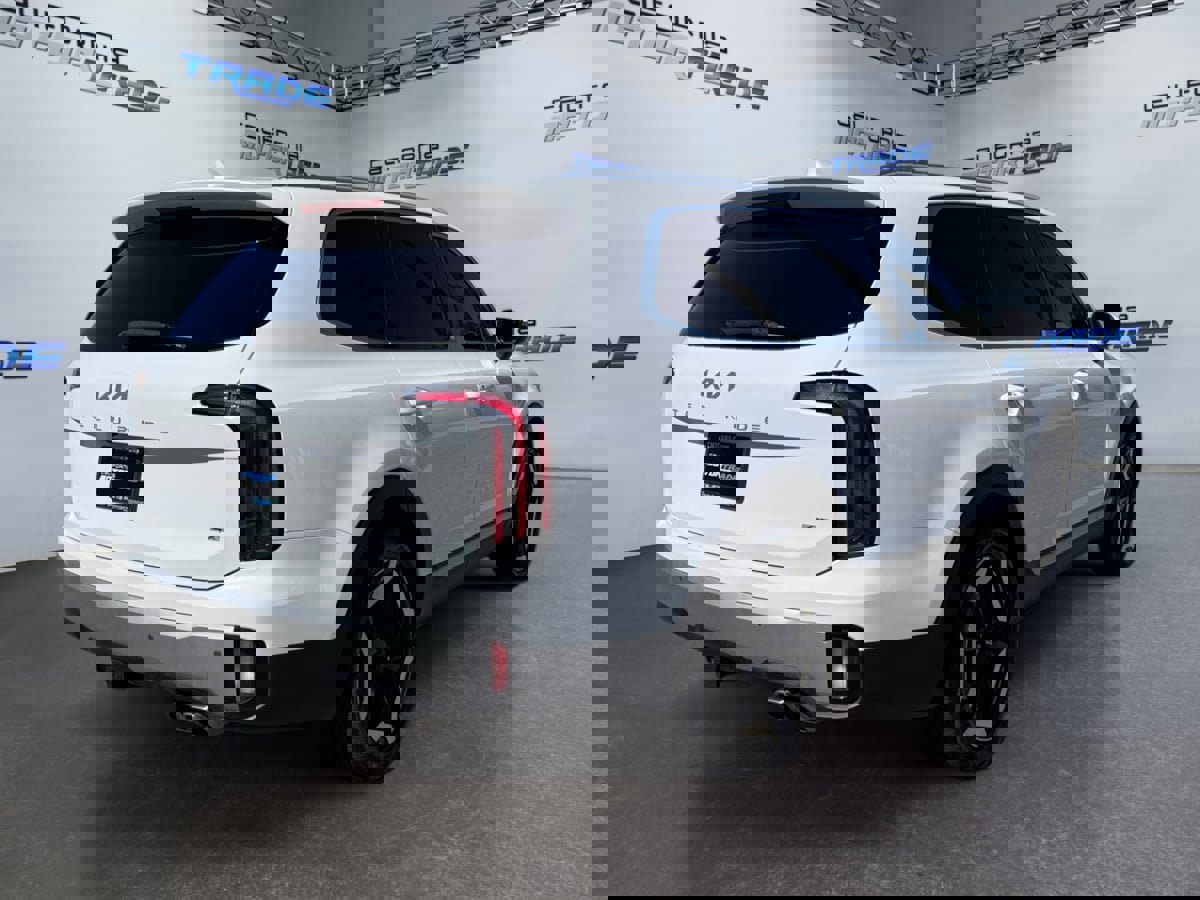 Used 2024 Kia Telluride EX w/ EX Captain's Chair Package image 5