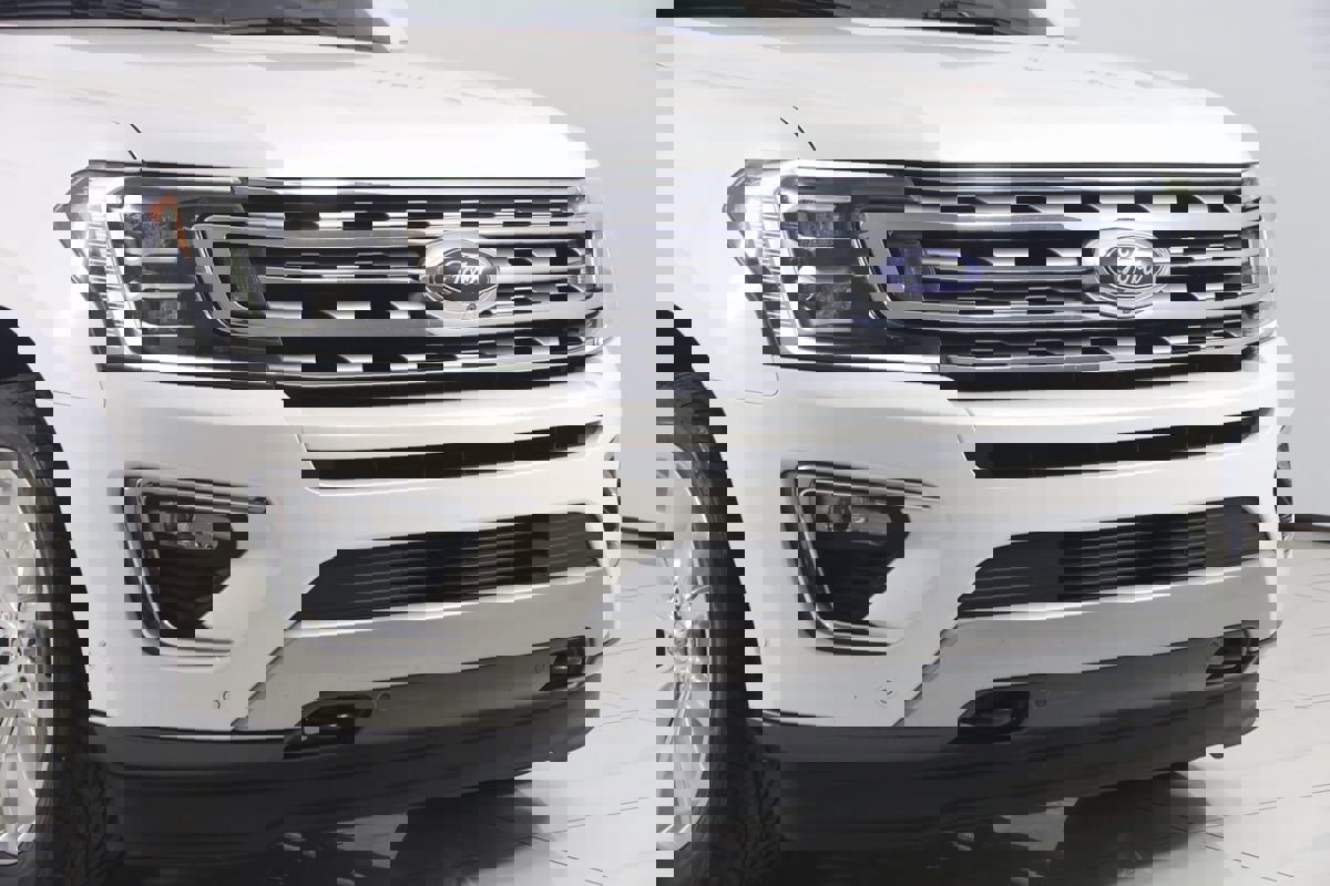 Used 2018 Ford Expedition Limited w/ Equipment Group 302A image 39