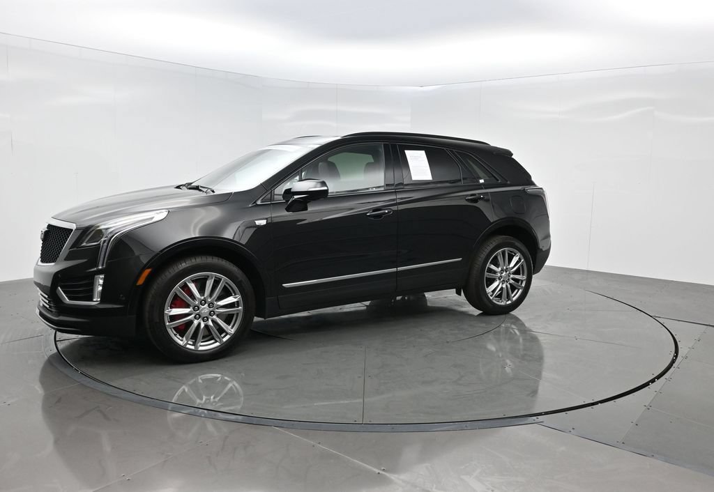 Used 2023 Cadillac XT5 Sportv w/ Technology Package AWD/4WD image 2