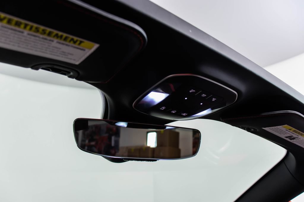 Used 2019 Ferrari Portofino RWD image 42