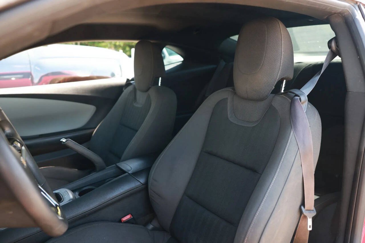 Used 2014 Chevrolet Camaro LS RWD image 27