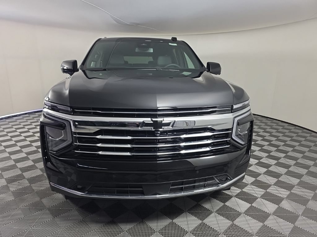 New 2026 Chevrolet Suburban LT w/ Comfort Package AWD/4WD image 8