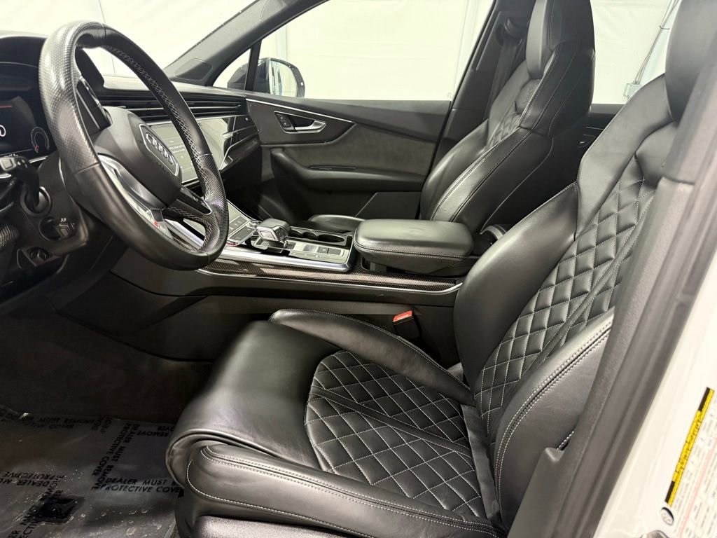 Used 2021 Audi SQ7 Premium Plus w/ Driver Assistance Package image 14