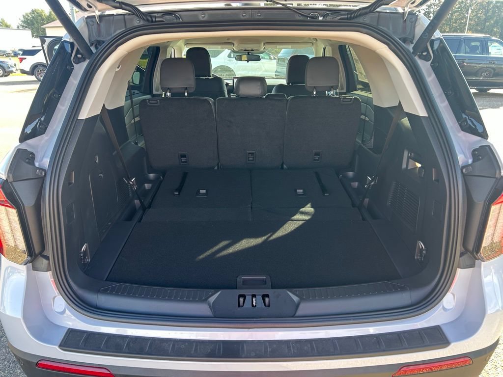 New 2026 Ford Explorer Active w/ Active Comfort Package AWD/4WD image 22