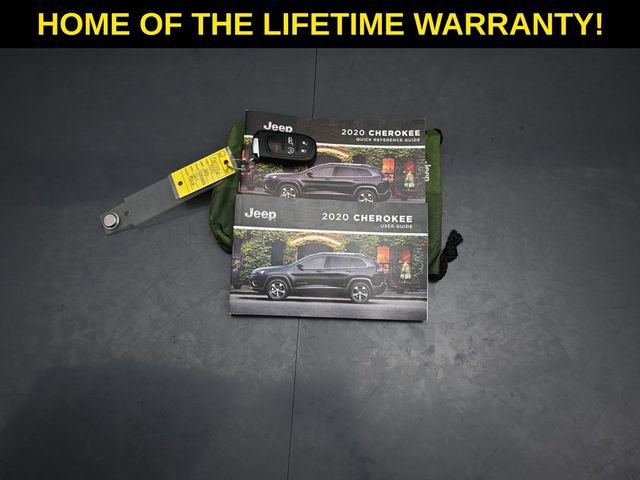 Used 2020 Jeep Cherokee Limited AWD/4WD image 51